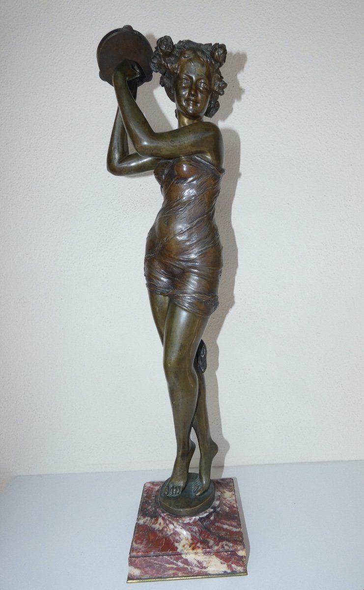 Sculpture En Bronze Representant Une Danseuse Sur Socle Signée J D'Aste - Art Nouveau