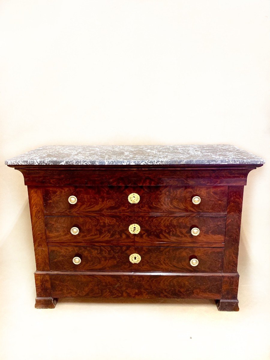 Restoration Period Chest Of Drawers