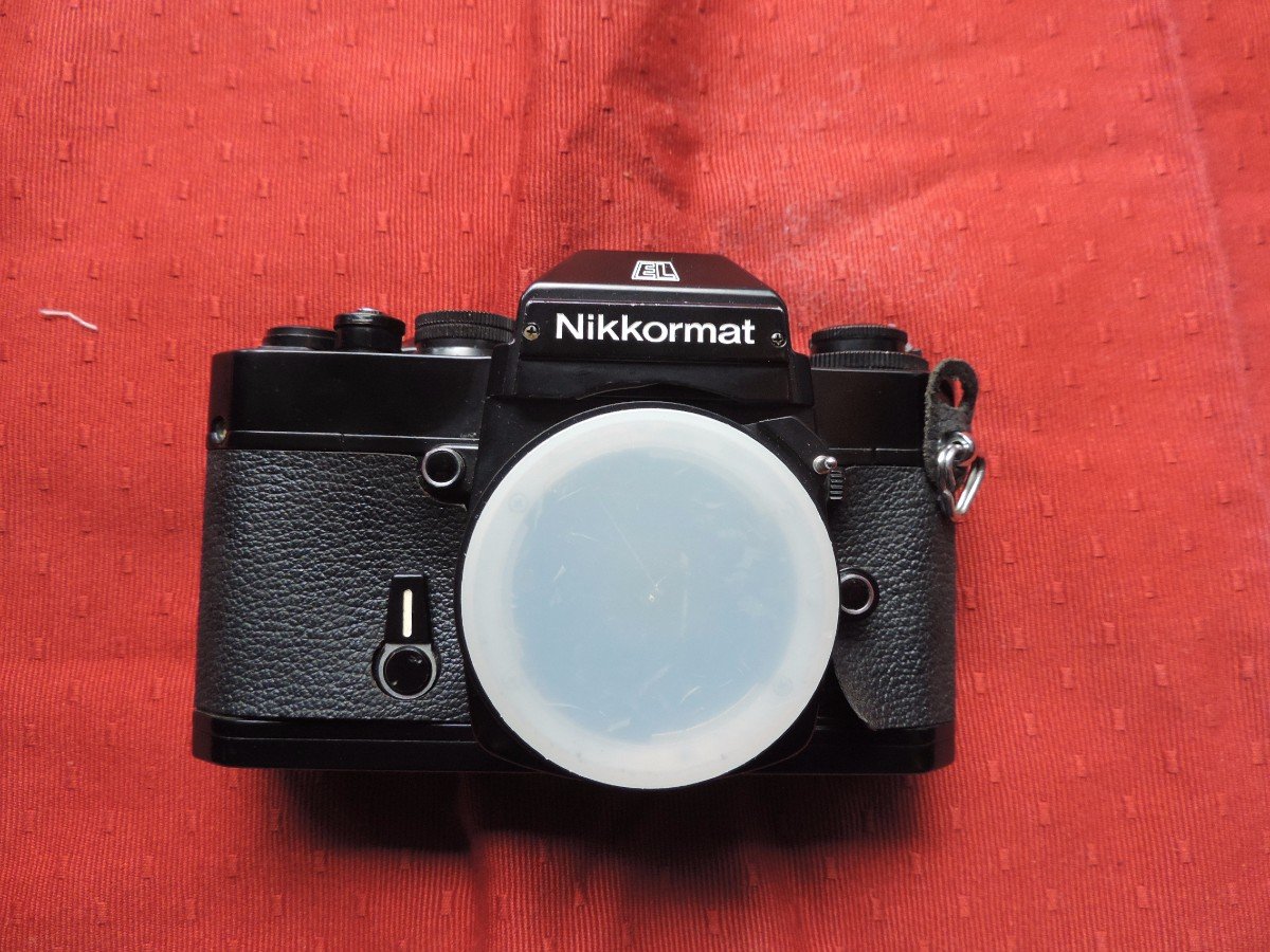 Nikkormat El Plus Optics, Camera-photo-2