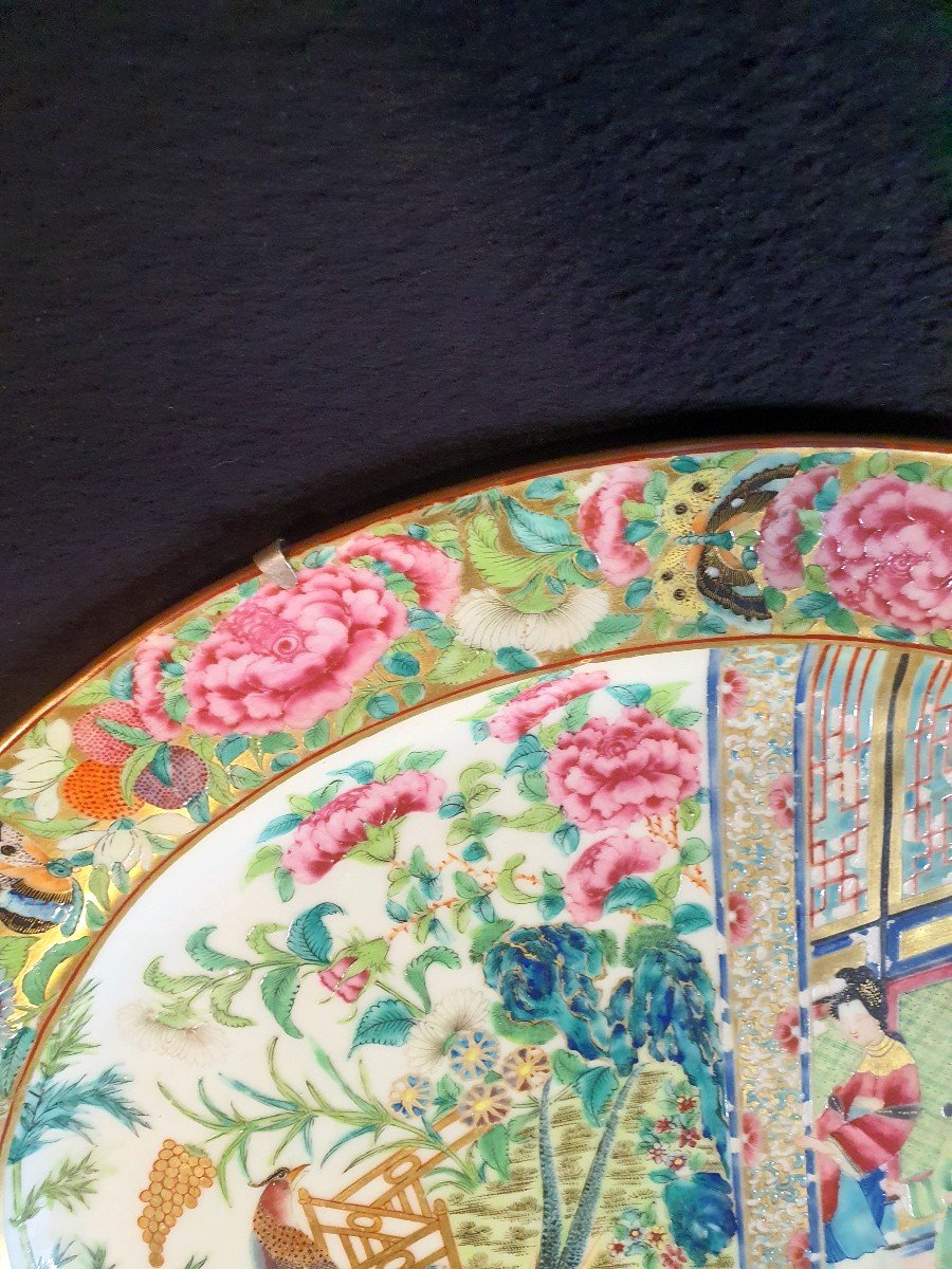 Large Dish China Canton Porcelain Famille Rose. 19th Century. -photo-2