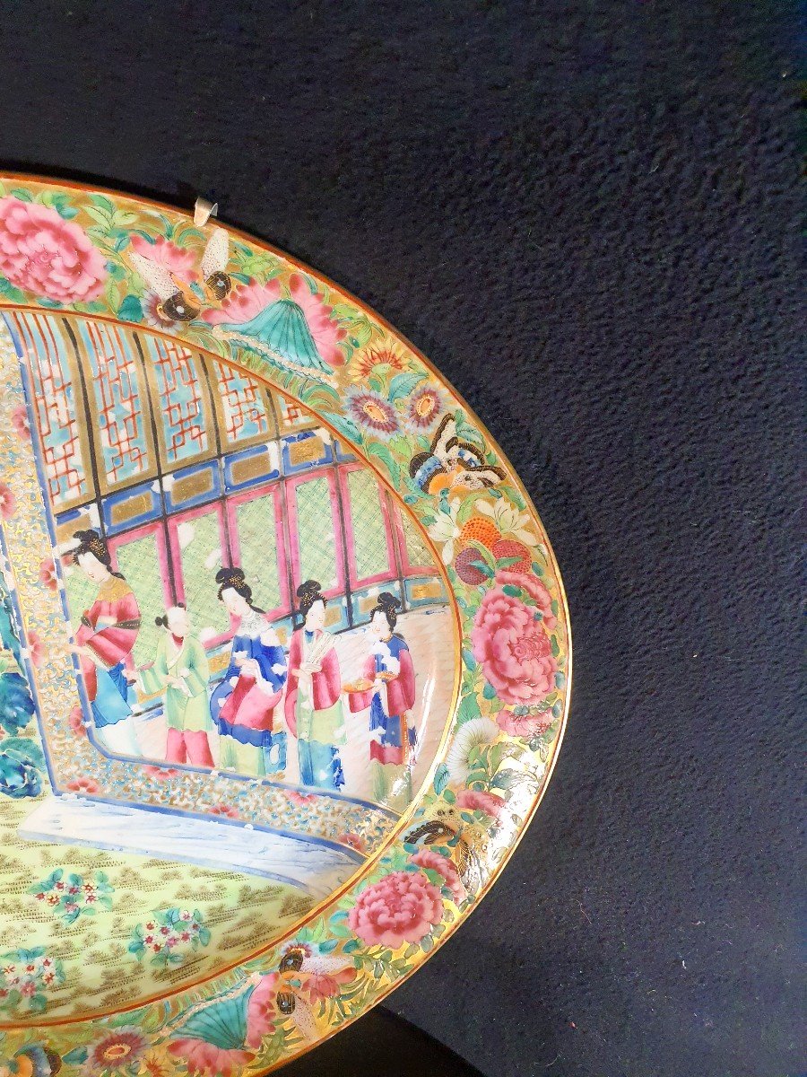 Large Dish China Canton Porcelain Famille Rose. 19th Century. -photo-5