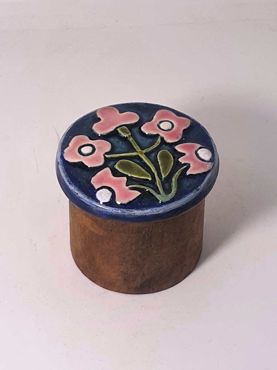 Mithé Espelt Flower Ceramic Box. -photo-1