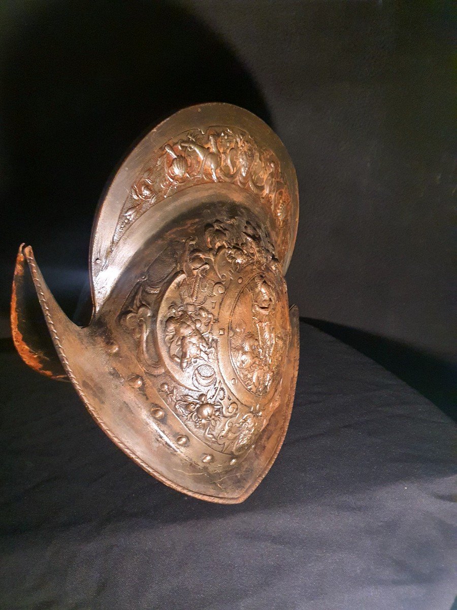 19th Century Medieval Morion Helmet. -photo-3