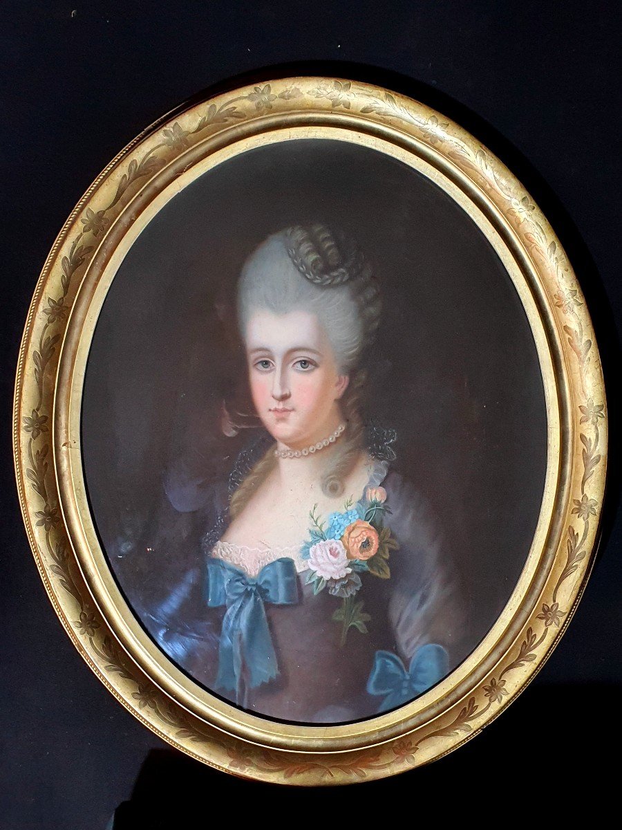 Very Large Pastel Portrait Of A Young Woman, Marie Antoinette, 18th Century. -photo-3