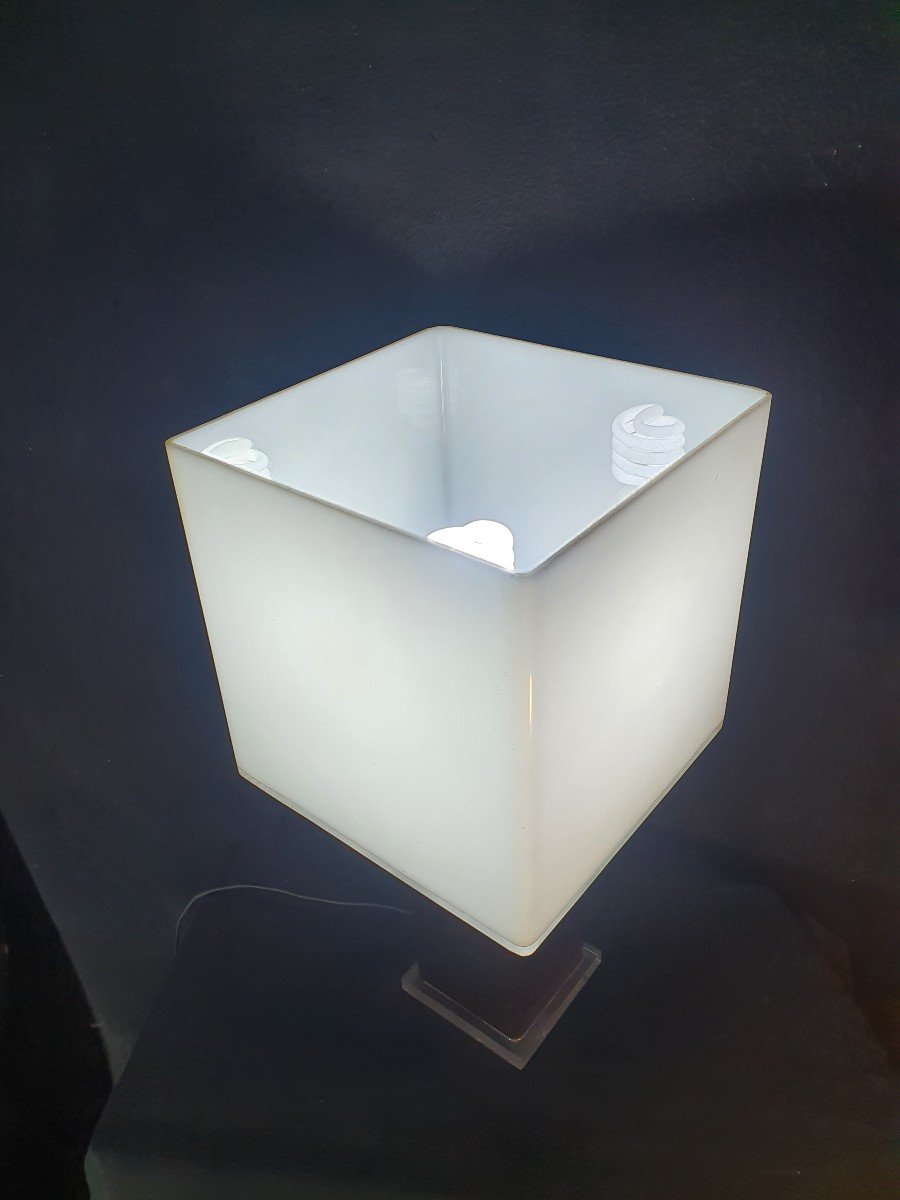 Vintage Plexiglass Lucite Cubic Lamp. -photo-1