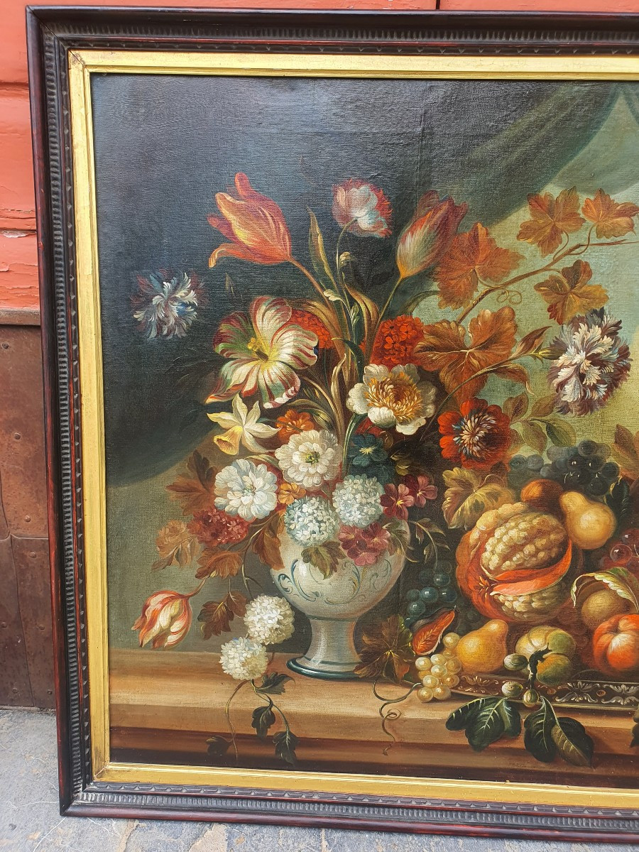 Large Painting Of Flowers And Birds. -photo-1