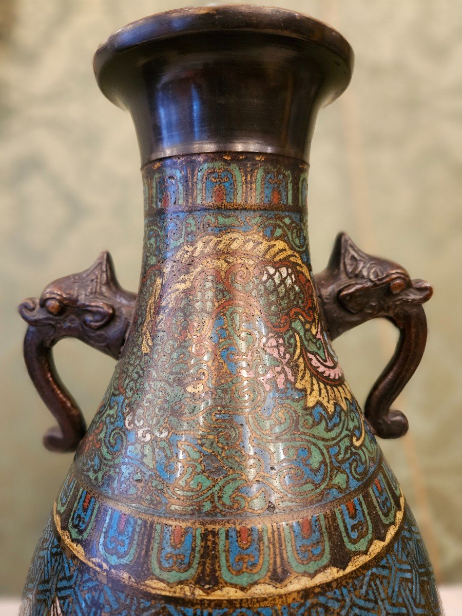 Paire De Vases Balustre En Cloisonnée. Chine Fin Du XIXeme Siècle. -photo-2