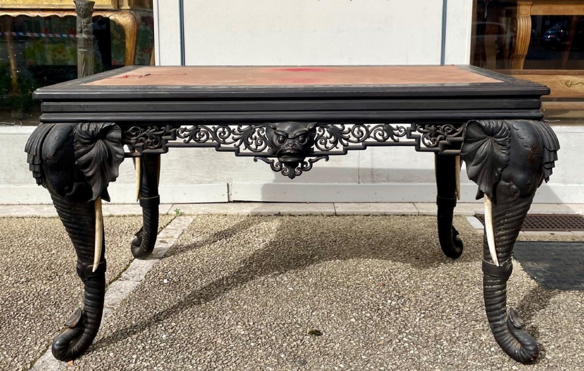 Table De Milieu Aux T&ecirc;tes d&#039;&eacute;l&eacute;phants, 19eme Si&egrave;cle