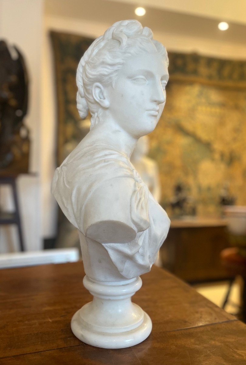 Marble Bust Of A Young Woman-photo-2