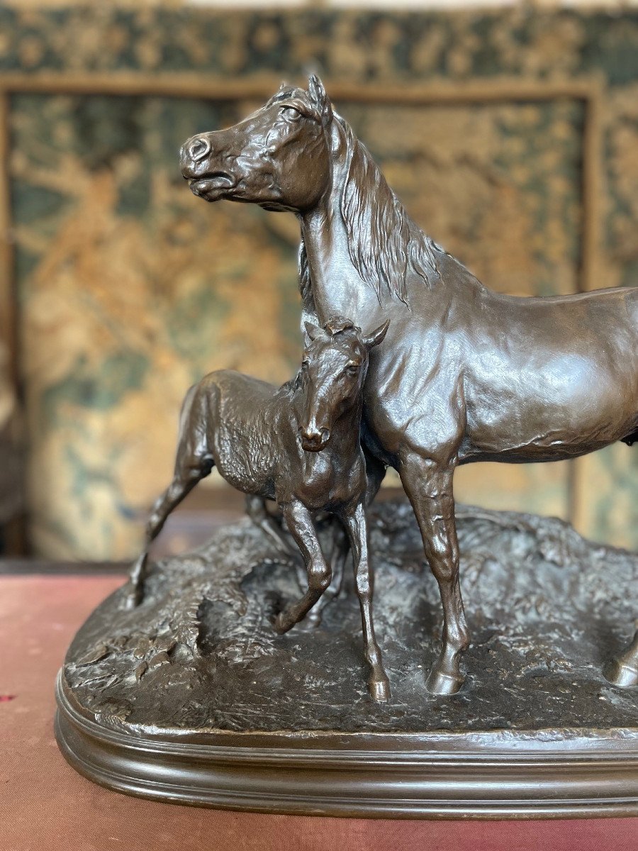 Mare And Her Foal, Large Bronze By Pj Mène-photo-3