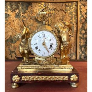 Pendule  Aux Amours Astronomes, 18eme Siecle