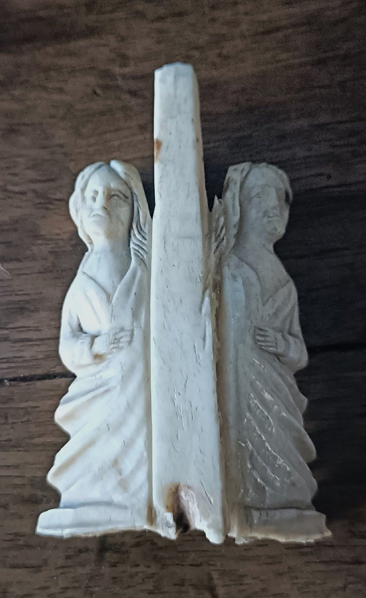  Deux Personnages Os Sculpté-xviiie Siècle