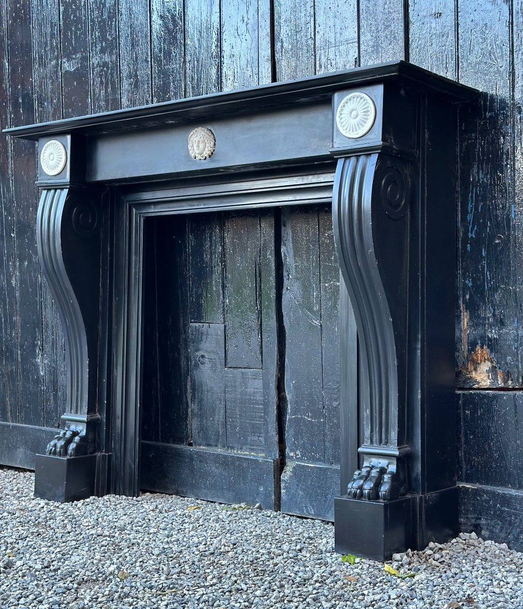 Belgian Black Marble Fireplace And Statuary White Mascarons, 19th Century-photo-3