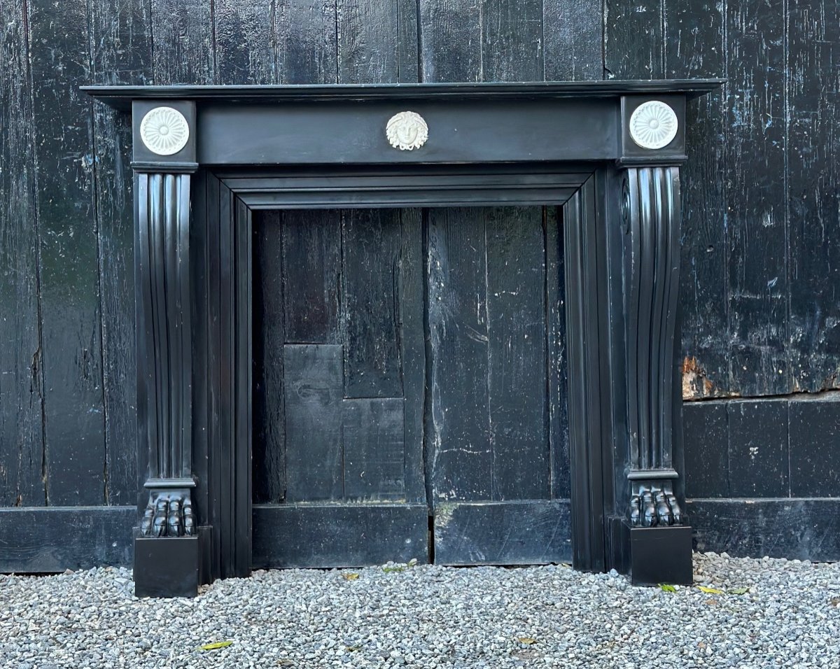 Belgian Black Marble Fireplace And Statuary White Mascarons, 19th Century-photo-4