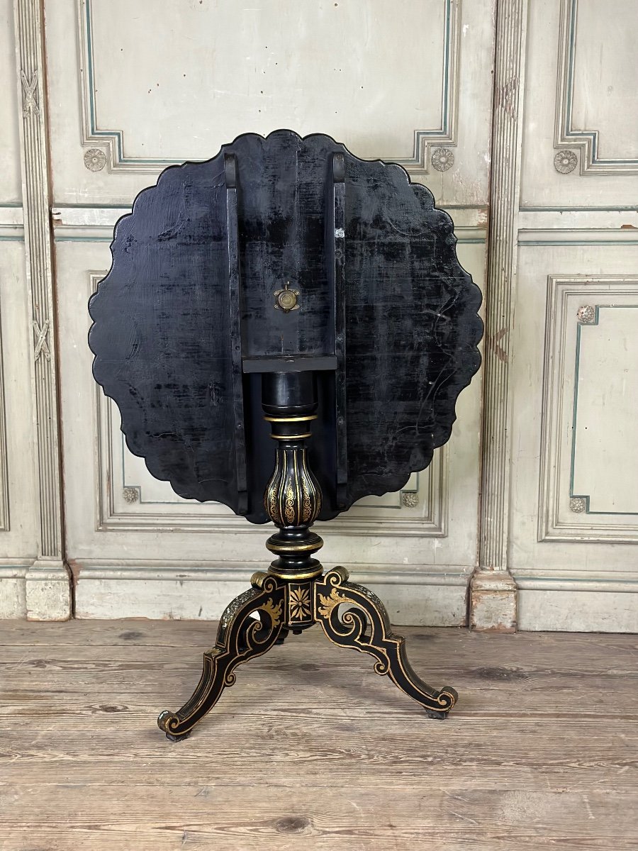 Napoleon III Pedestal Table, Tilting Top In Blackened Wood,  Decor Of Flowers And Birds-photo-2