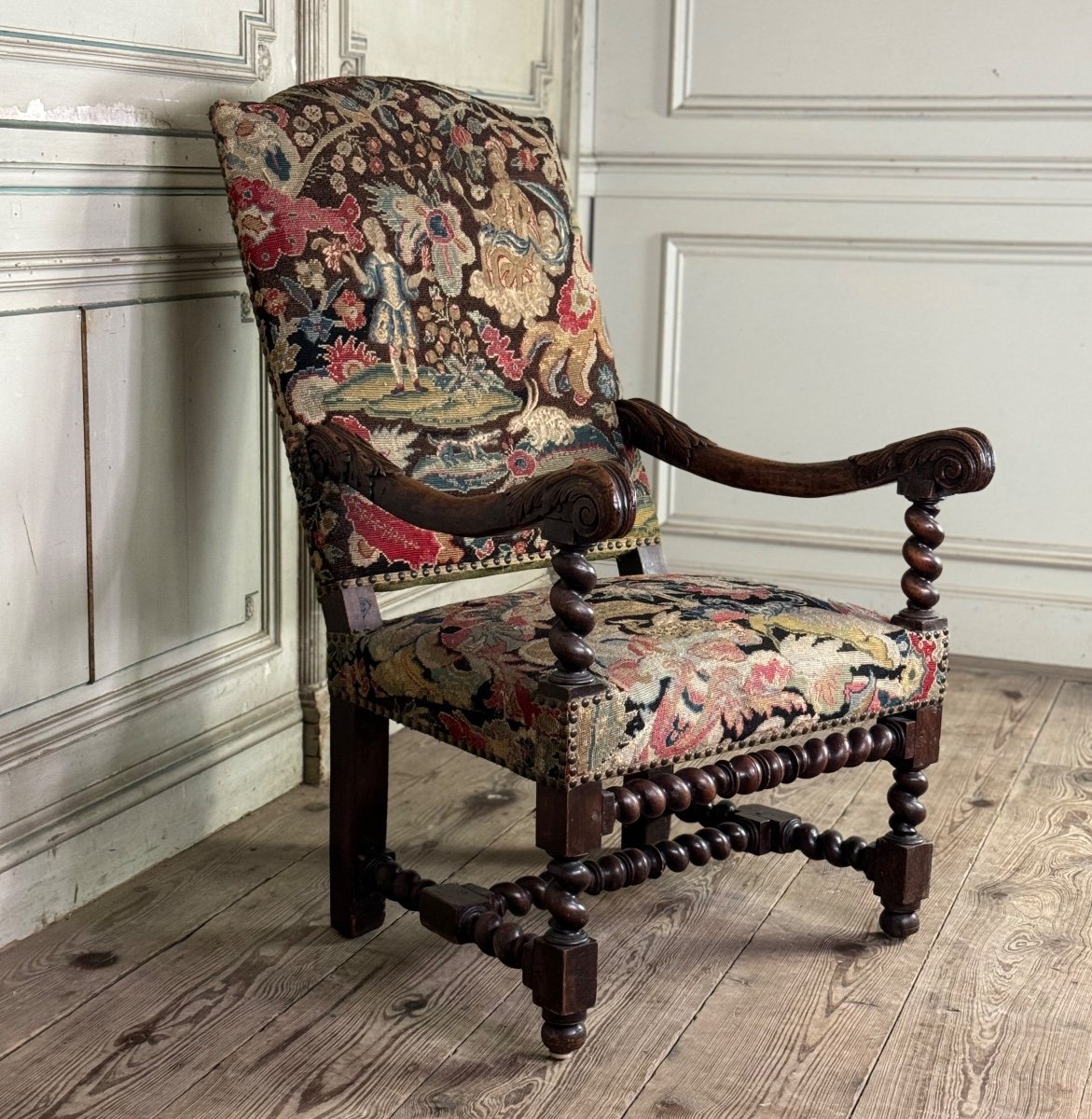 Armchair In Carved Walnut And Tapestry, Late 17th Century-photo-3