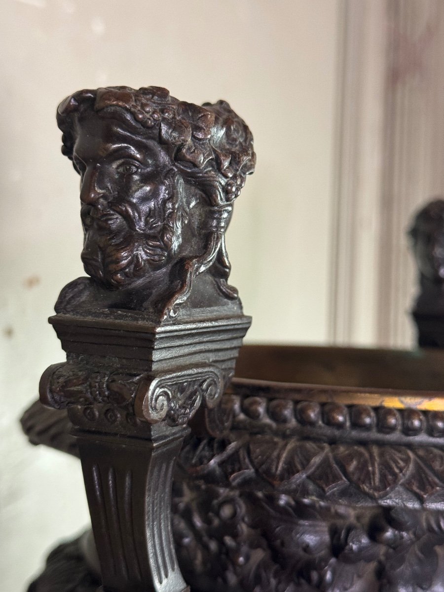 Patinated Bronze Vase With Handles Topped With Two-headed Busts 19th Century -photo-3