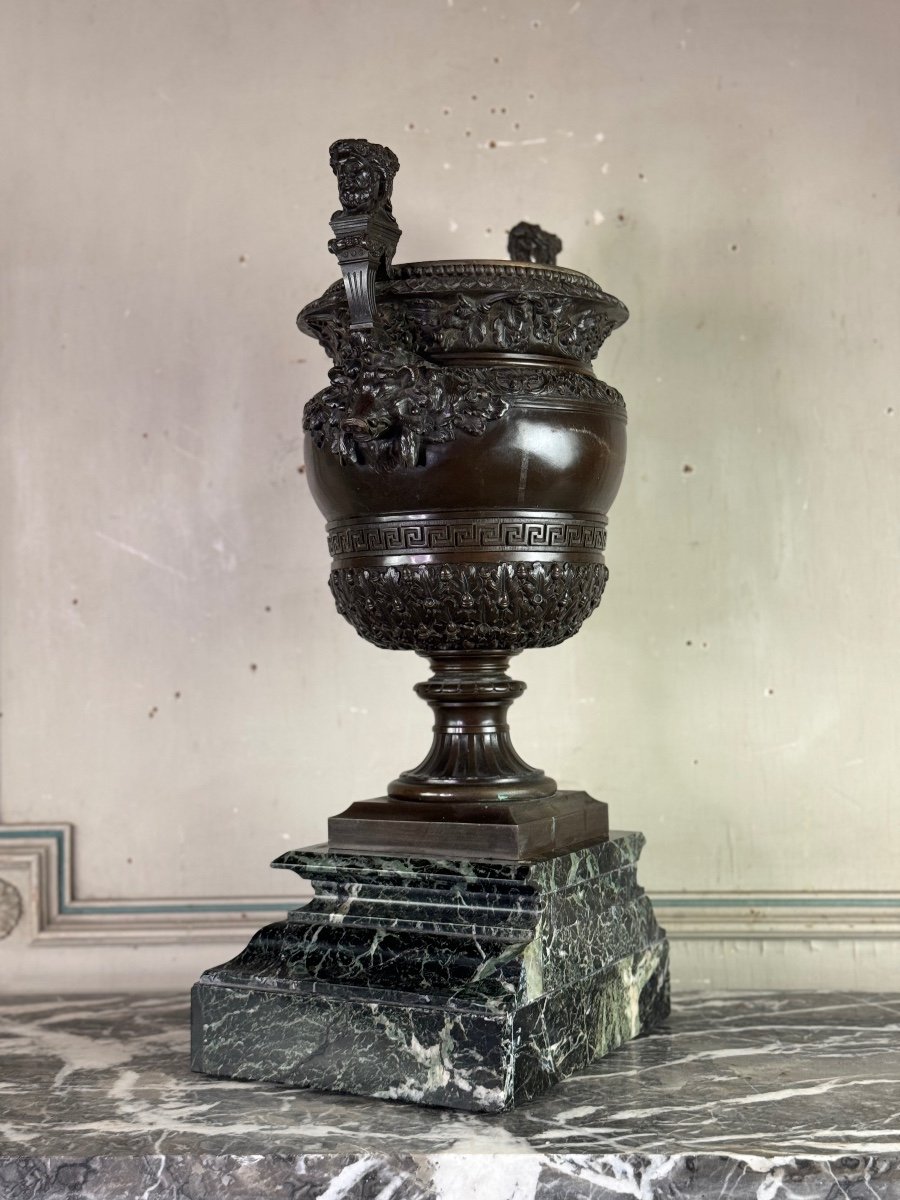 Vase En Bronze Patiné Aux Anses Surmontées De Bustes Bicéphales XIXème Siècle -photo-8