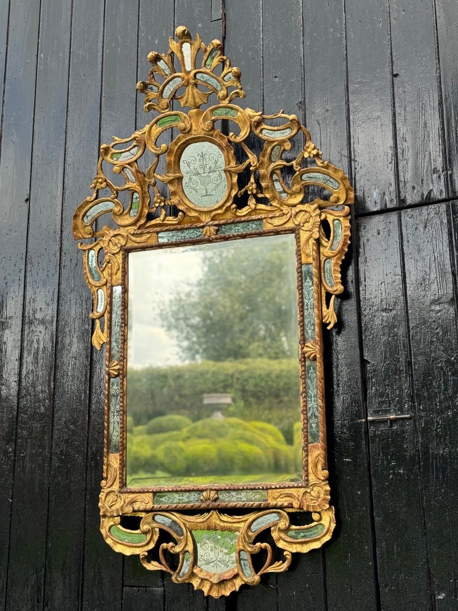 Impressionnant Miroir à Pare-close En Bois Sculpté Et Doré, Venise, XVIIIème Siècle