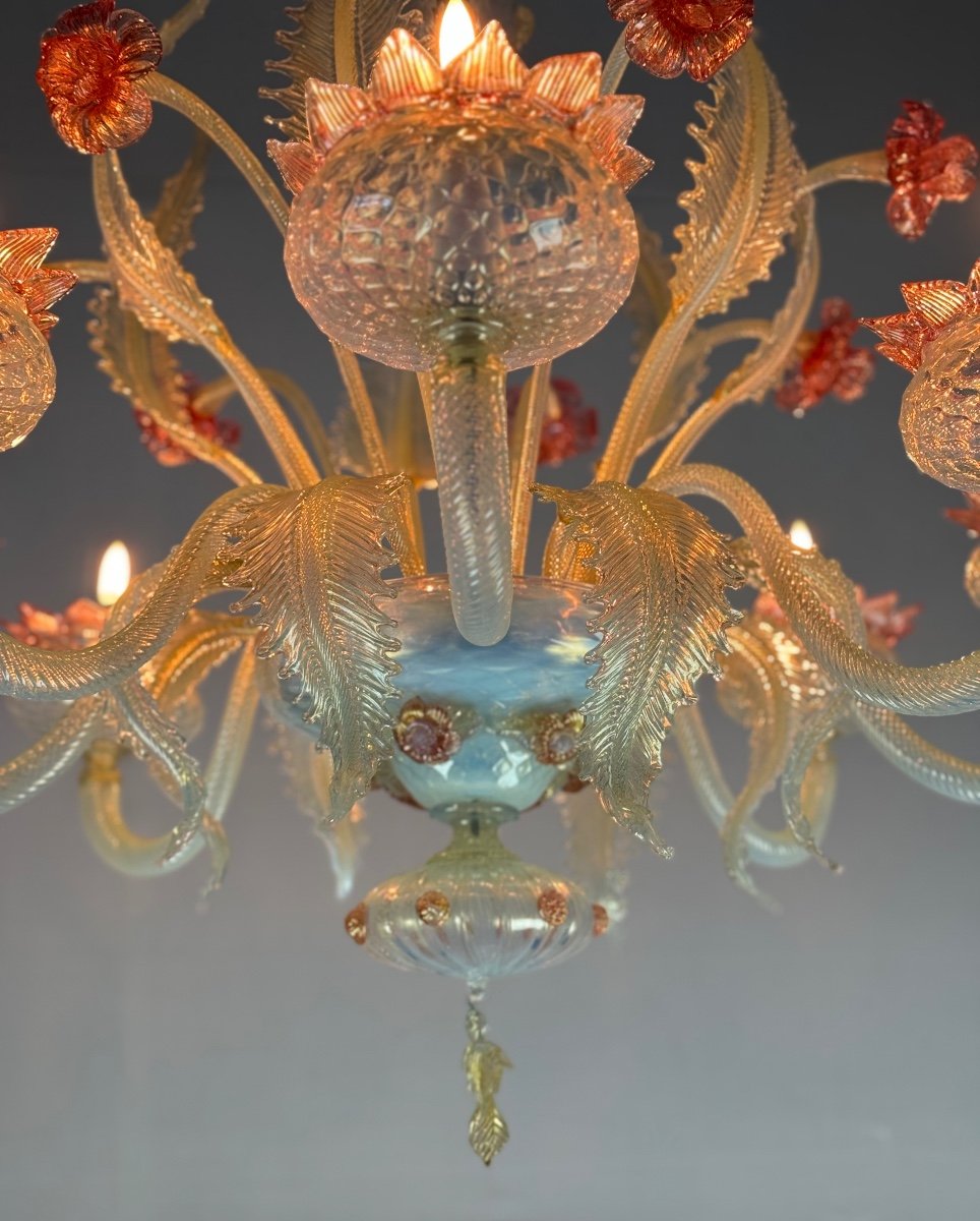 Venetian Chandelier In Opalescent Murano Glass, Gold And Red, 8 Light Arms Circa 1930-photo-4