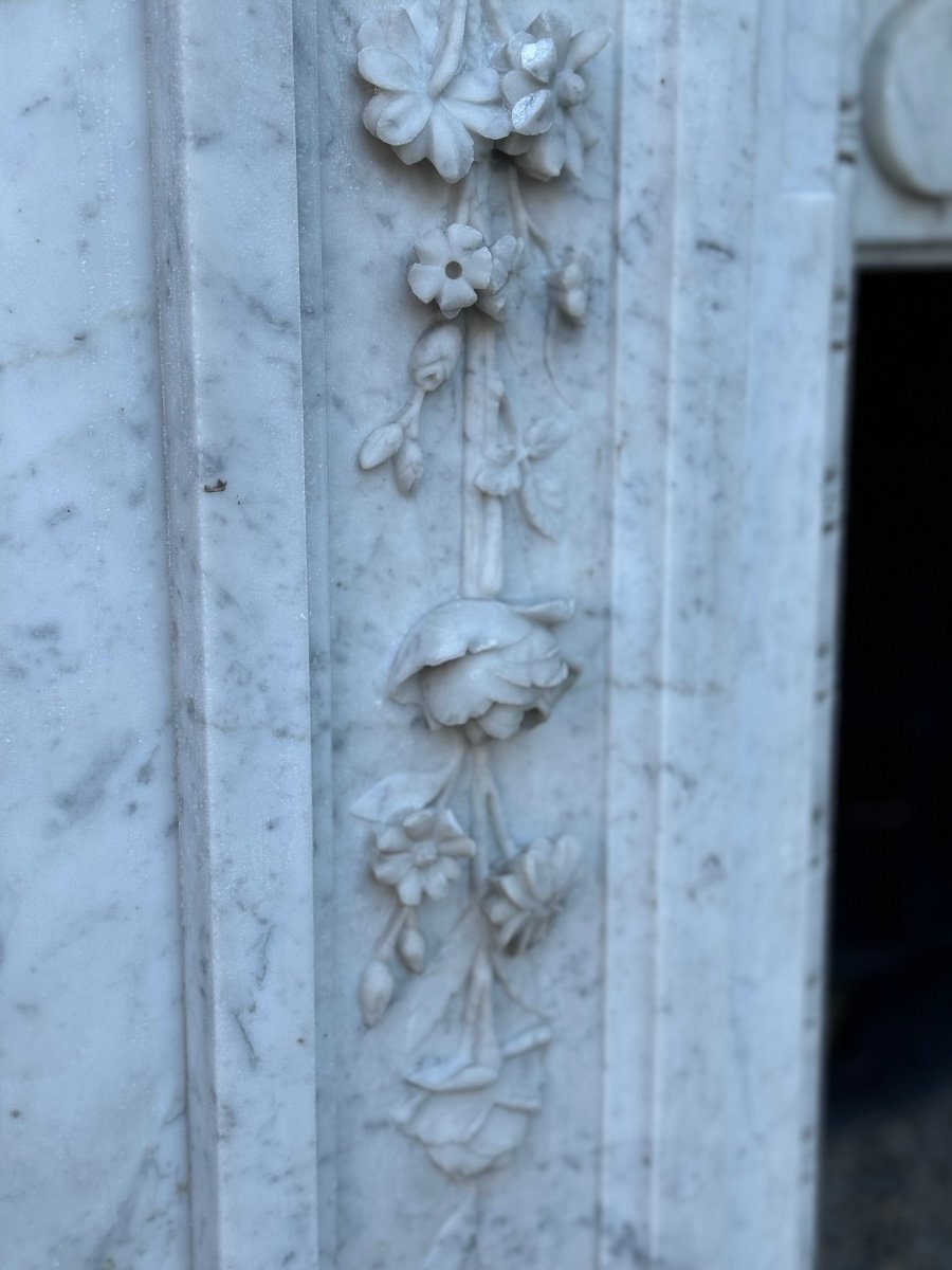 Important Napoleon III Fireplace In White Carrara Marble Circa 1880-photo-4