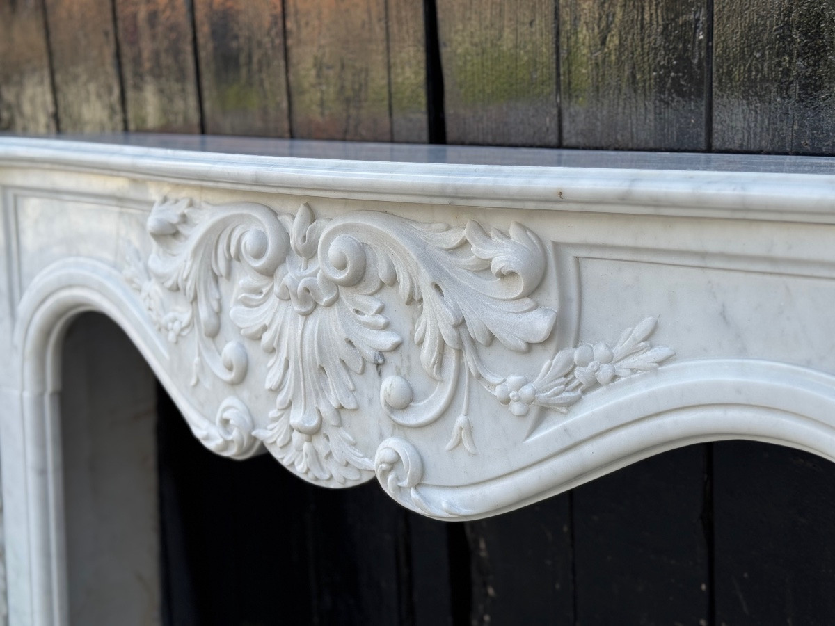 Louis XV Style Fireplace In Carrara Marble, Circa 1980 -photo-4