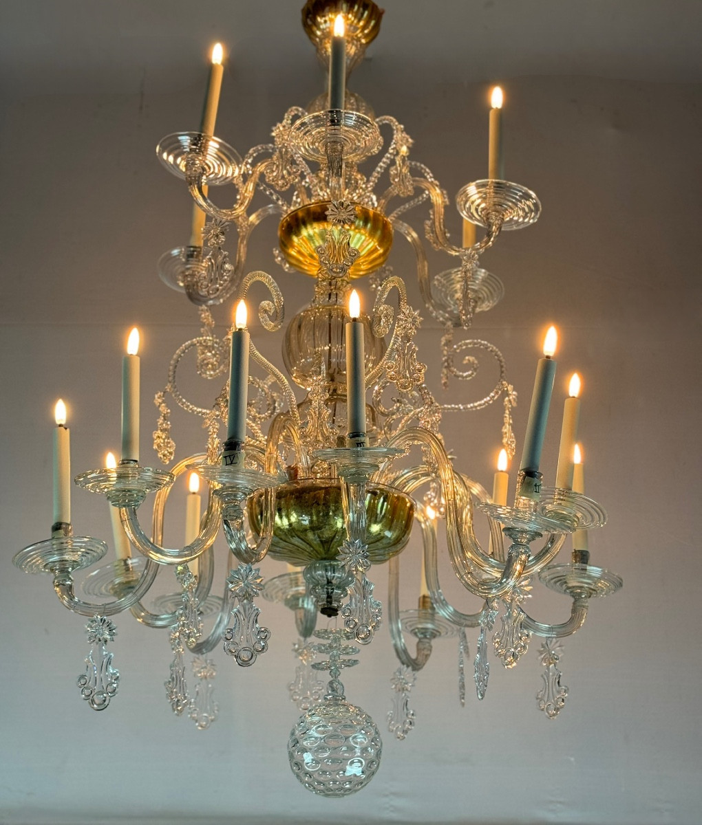 Liège Blown Glass Chandelier, Two Levels Of Arms, 18th Century 