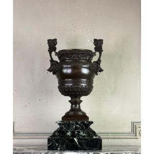 Vase En Bronze Patiné Aux Anses Surmontées De Bustes Bicéphales XIXème Siècle 