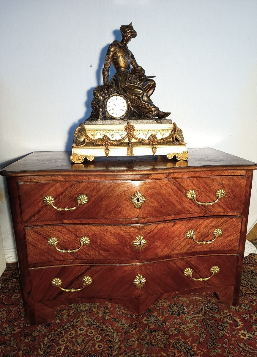 Louis XIV Chest Of Drawers In Walnut XVIII Centuries