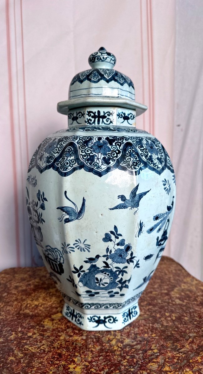 Delft Earthenware Vase 1715 -photo-2