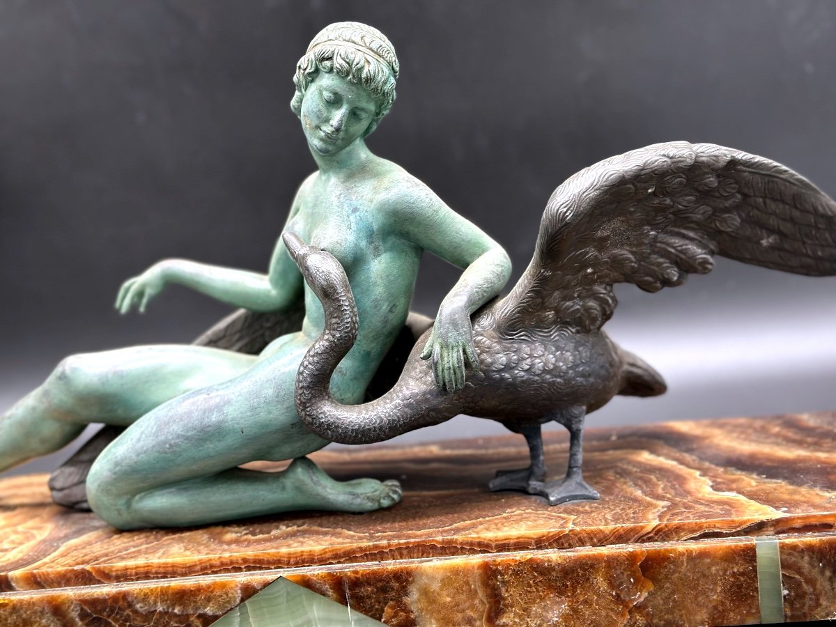  Sculpture Of Leda And The Swan -photo-4