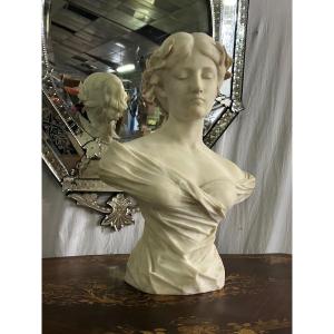 Bust Of Woman In Carrara Marble 19th Century 
