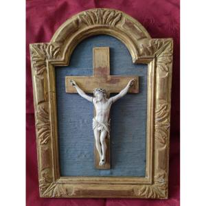 Christ In Morse Ivory, Louis XV Bed Bottom Crucifix - Eighteenth Century