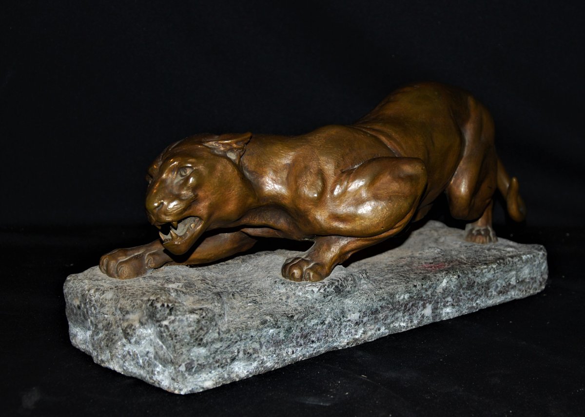 Sculpture en Bronze Lionne-photo-1