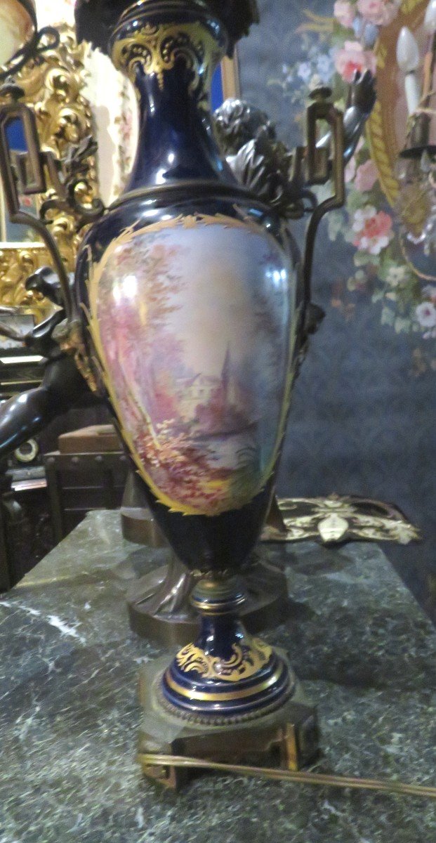 Large 19th Century Vase In Sevres Porcelain And Bronze Mounted As A Scene Galante Lamp-photo-3