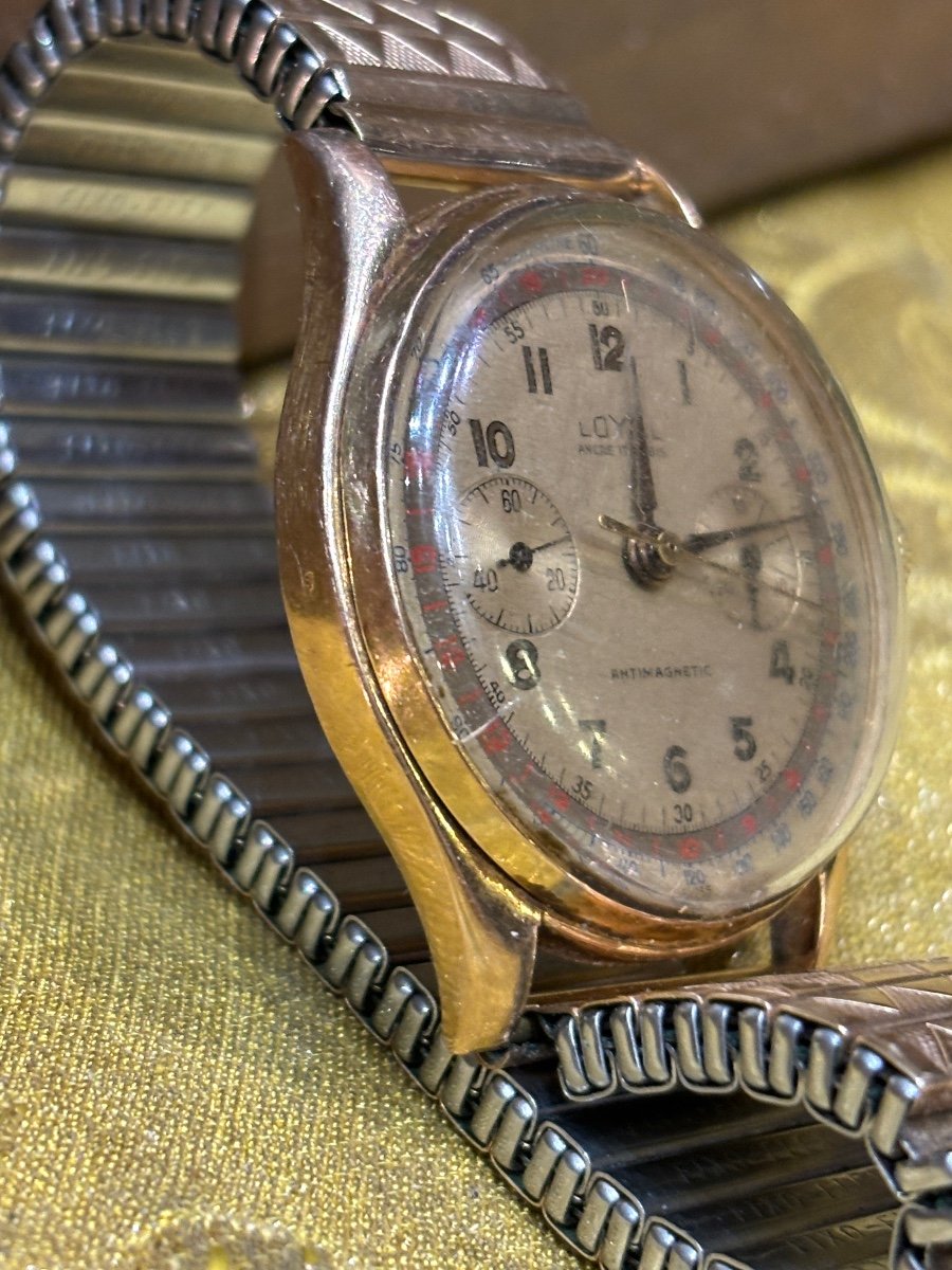 Ancienne Montre Bracelet En Or 18 Carats Chronographe  Loyal Suisse 17 Rubis Anti Magnétique 