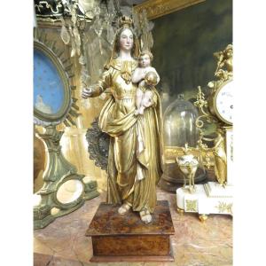 Old Religious Statue Virgin Mary Al Child In Golden Wood Late Nineteenth Time On Base