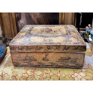 Italian Arte Povera Box With Animal Decor, 18th Century, Camomile Background 