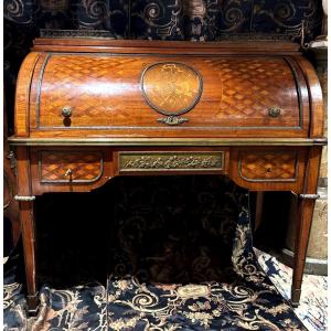 19th Century Cylinder Desk In Marquetry And Bronze In The Lxvi Style With Cherub Decor