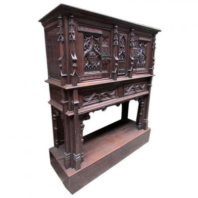 Bel Furniture Old Gothic Carved Oak Period XIX Eme Violet Le Duc Buffet