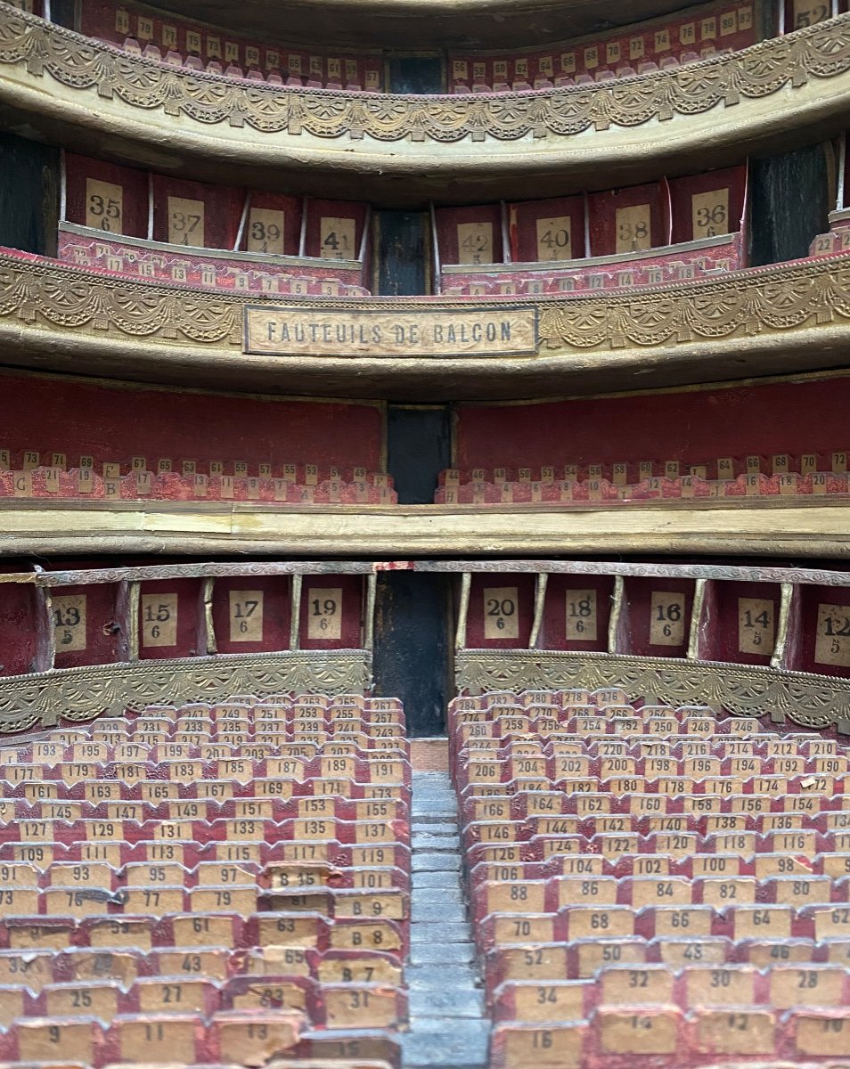 Model Of The Theatre Des Variétés Hall In Paris-photo-2