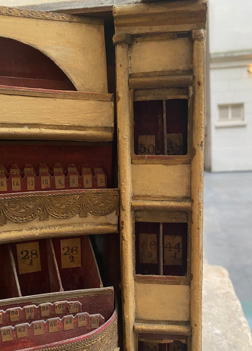 Model Of The Theatre Des Variétés Hall In Paris-photo-1