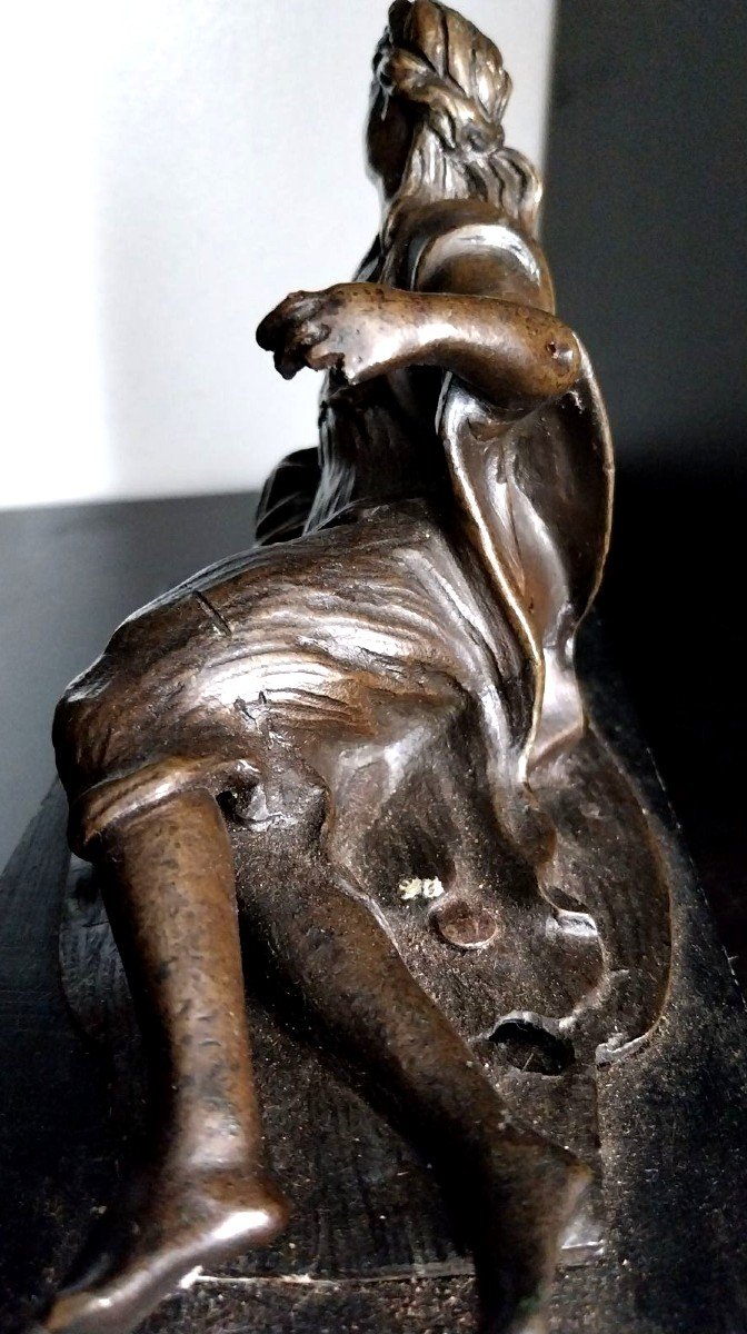 Bronze Femme Etendue-photo-2