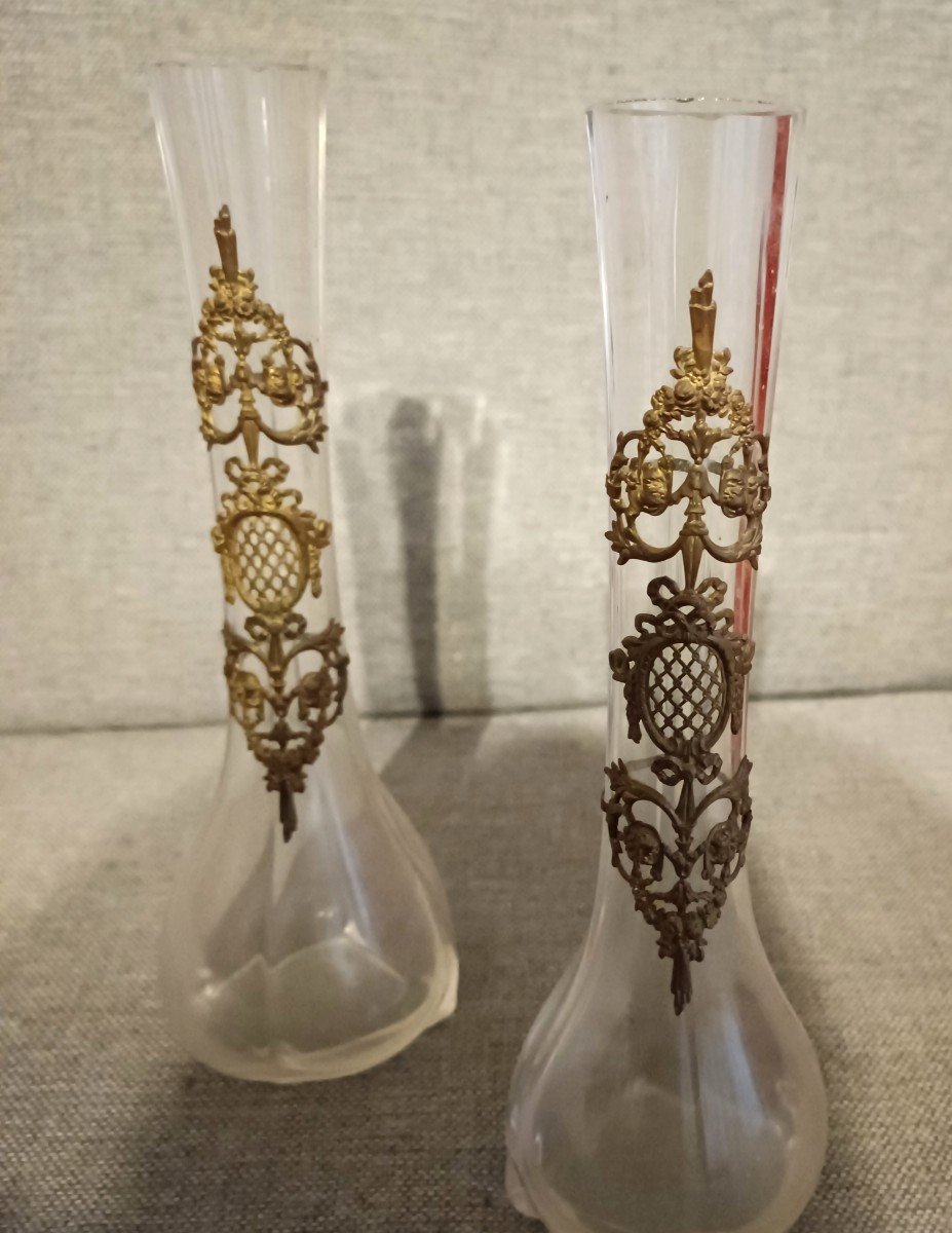 Pair Of Glass Vases-photo-2