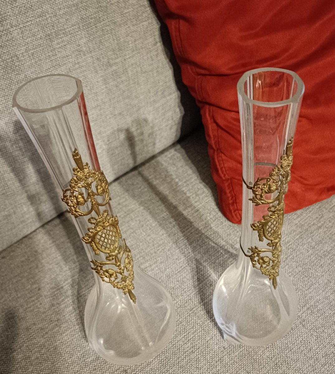 Pair Of Glass Vases-photo-4