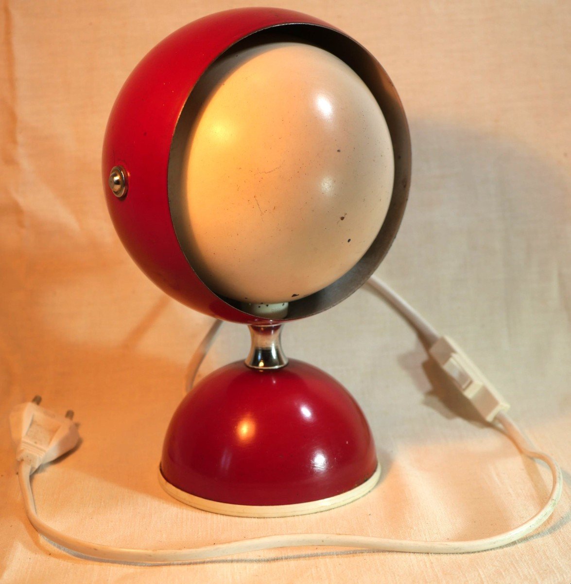 Eclisse Vico Magistretti Desk Bedside Lamp - Vintage Red 1970s