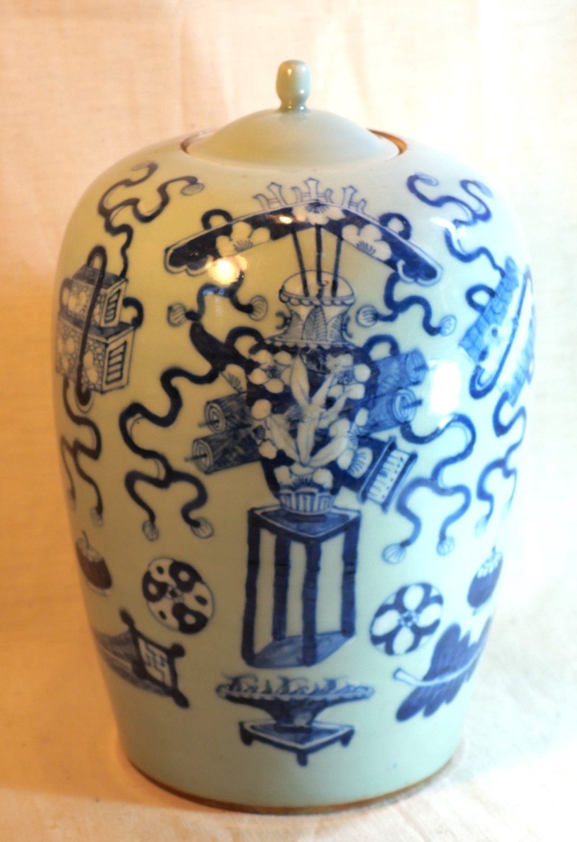 Chine - Pot Au Huit Trésors Bouddhistes 八吉祥 Bleu Et Blanc 青花 Période Qing (1644-1912)