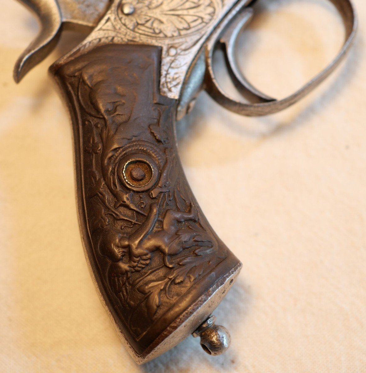 British Constabulary Revolver With Corozo Plates Angel Slaying A Dragon Ref Her24rev007-photo-2