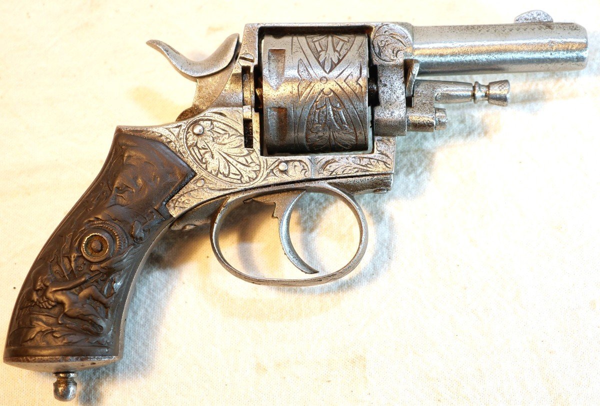 British Constabulary Revolver With Corozo Plates Angel Slaying A Dragon Ref Her24rev007