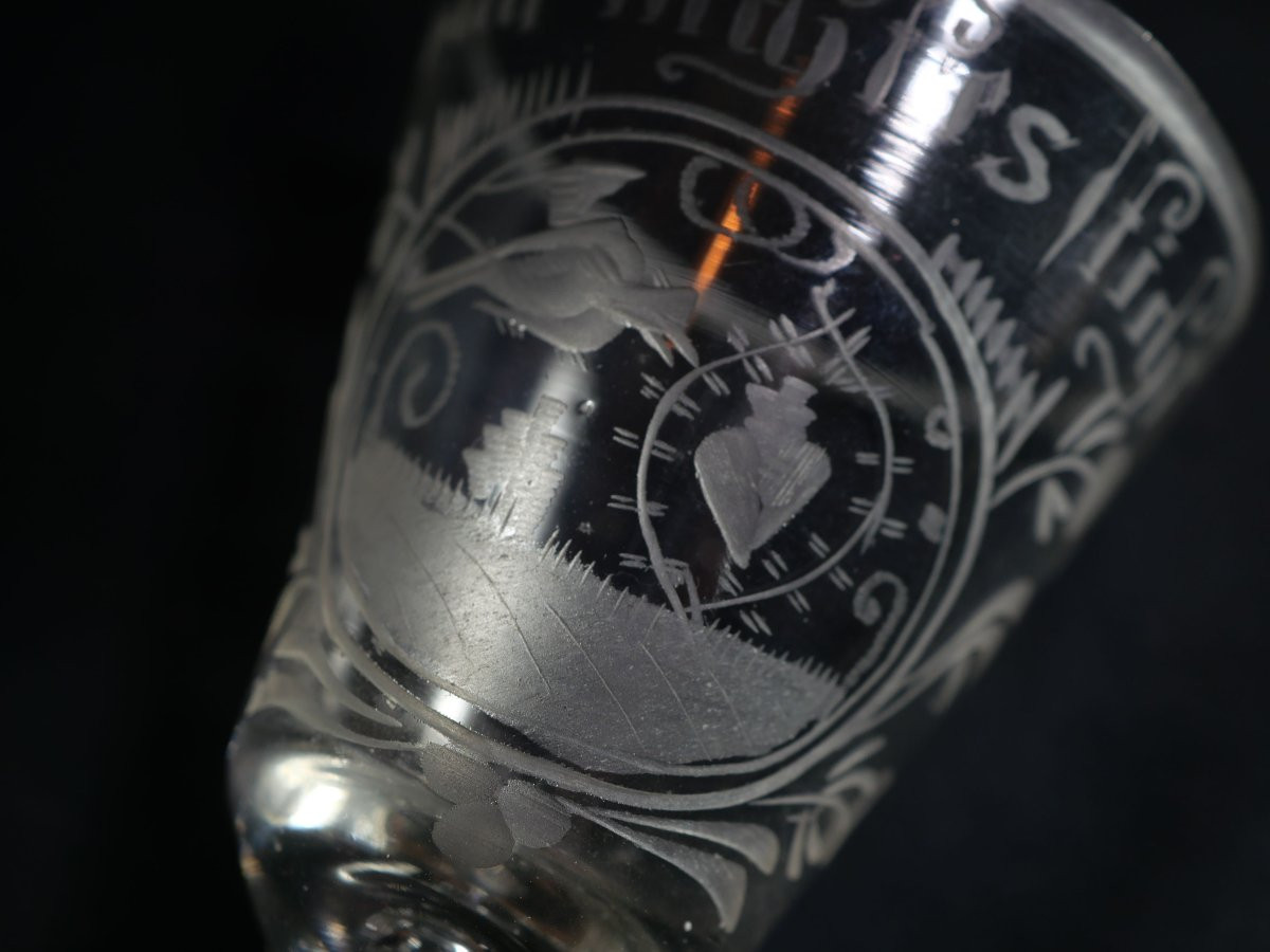 German Wheel Etched Glass Bird Holding Broken Heart Inscription 18th Century Sbx25all001-photo-2